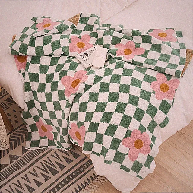 1pc Half-Floral Houndstooth Bedspread Soft Cozy Bed Cover Suitable for Couch