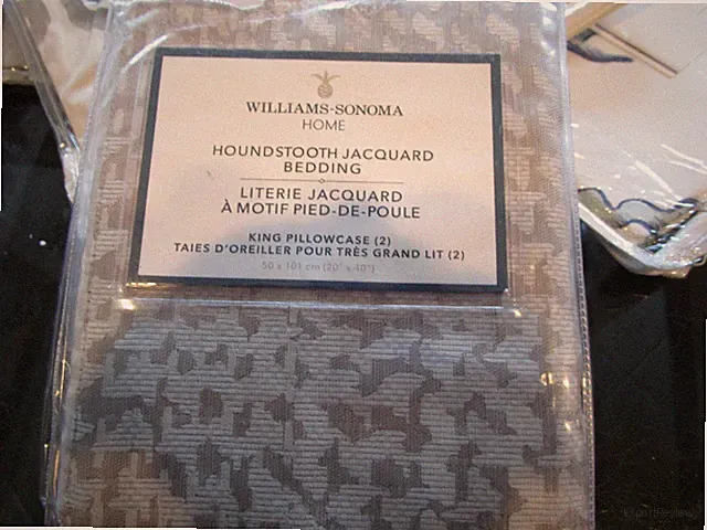 2 Williams Sonoma Houndstooth Jacquard King Pillowcases New