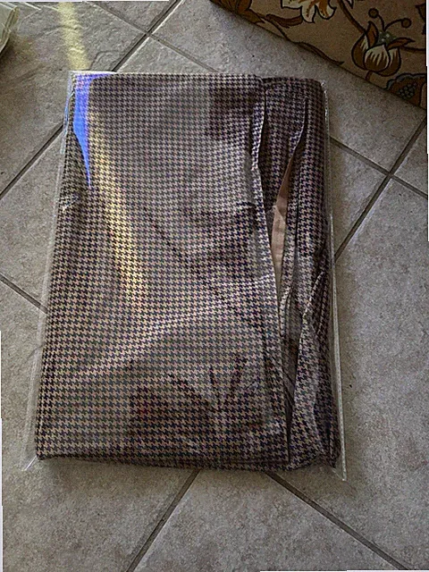 A Canyon brand brown and navy houndstooth Flat Full Sheet