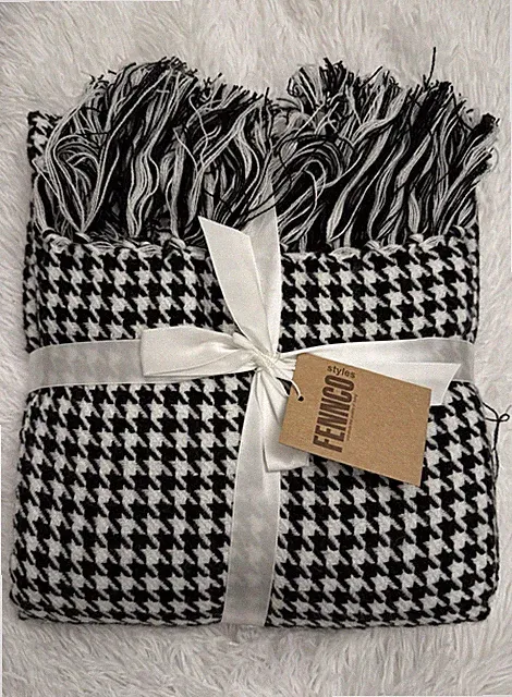 Black & White Houndstooth Throw Blanket NWT Fennco Styles Fringe 50x60