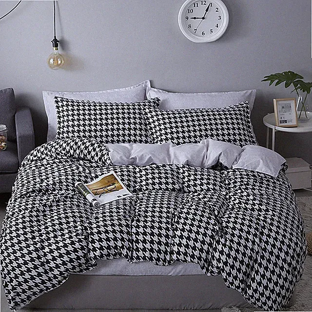 Houndstooth pattern Black and white quilt Quilt + bed sheet + pillowcase