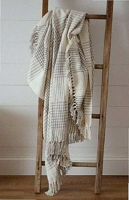 NEW FARMHOUSE THROW GRAY HOUNDSTOOTH BLANKET WHITE Weave 50"x60" Tassels Cotton