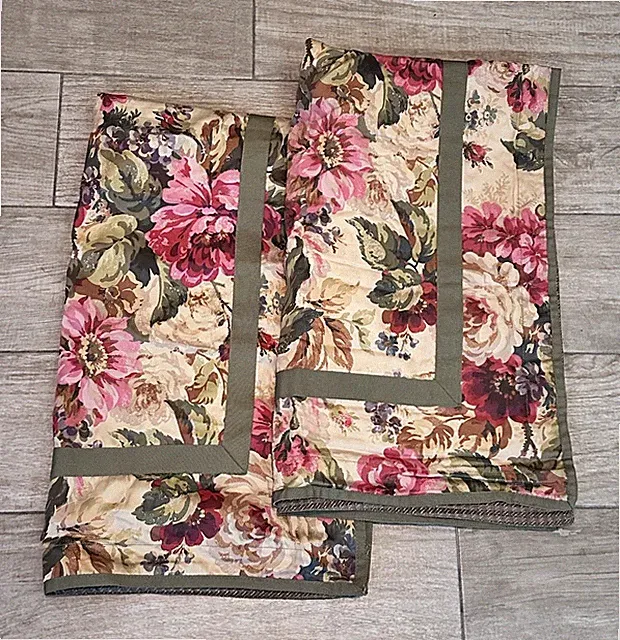 Pair Chaps Ralph Lauren King Rosemont Floral Houndstooth Pillow Shams (2)