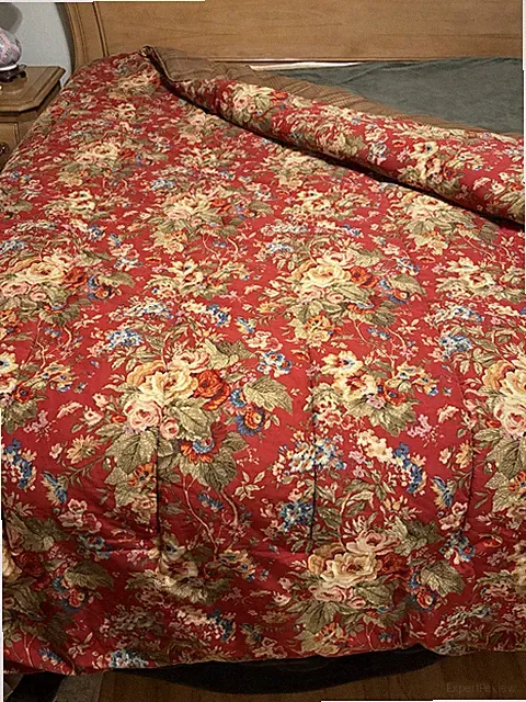 Ralph Lauren Chaps SUMMERTON Red Floral Houndstooth Queen Comforter 94” X 95”